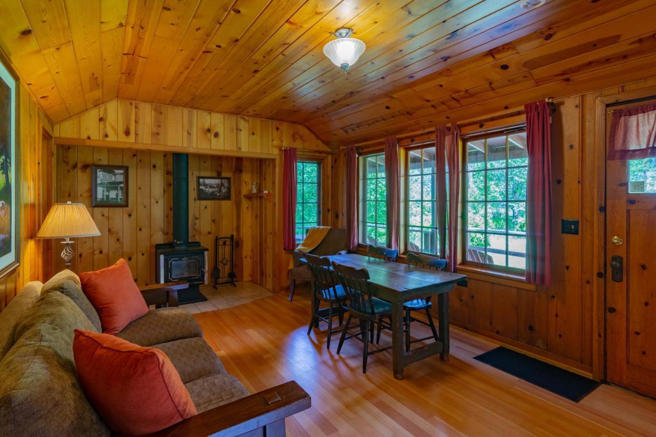 Lake Creek Lodge Camp Sherman Exterior foto