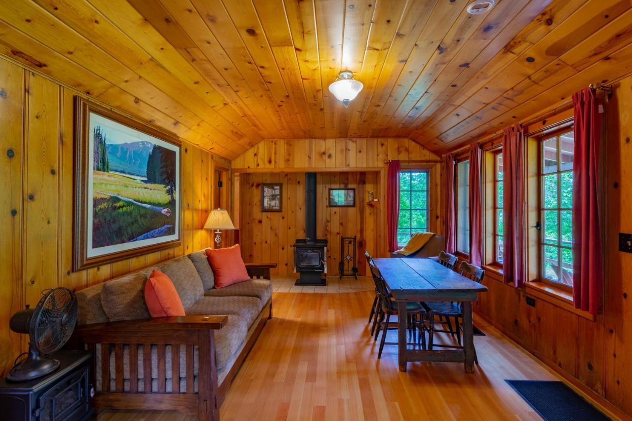 Lake Creek Lodge Camp Sherman Exterior foto